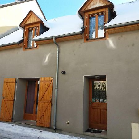 Locations Vacances A La Montagne Sarrancolin Exterior foto