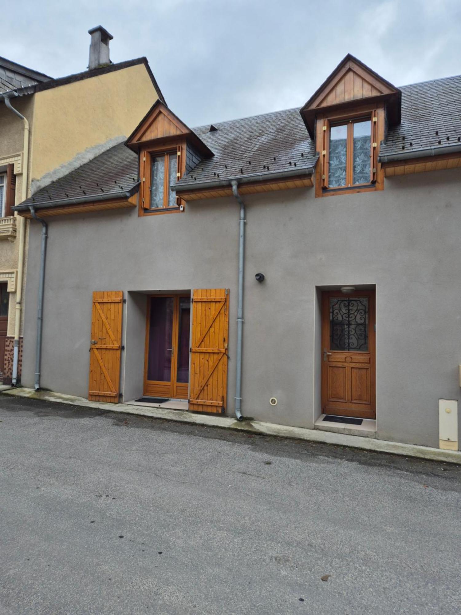 Locations Vacances A La Montagne Sarrancolin Exterior foto